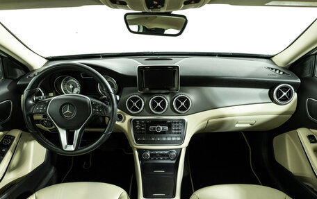 Mercedes-Benz GLA, 2015 год, 1 899 585 рублей, 14 фотография