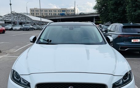 Jaguar F-Pace, 2017 год, 2 100 000 рублей, 3 фотография