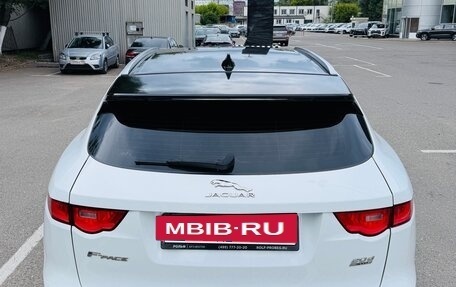 Jaguar F-Pace, 2017 год, 2 100 000 рублей, 8 фотография
