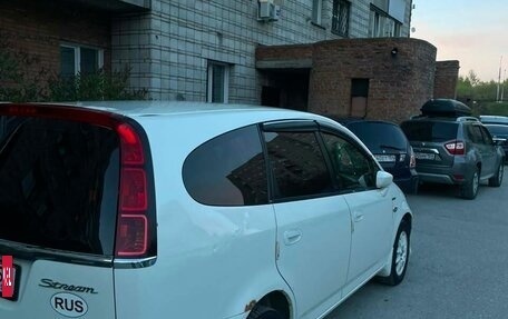 Honda Stream I рестайлинг, 2002 год, 400 000 рублей, 3 фотография