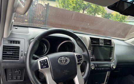 Toyota Land Cruiser Prado 150 рестайлинг 2, 2011 год, 2 500 000 рублей, 7 фотография