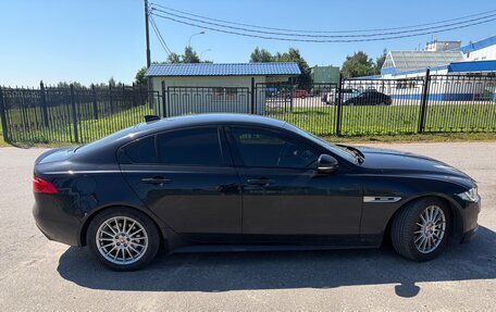 Jaguar XE I рестайлинг, 2016 год, 1 250 000 рублей, 4 фотография