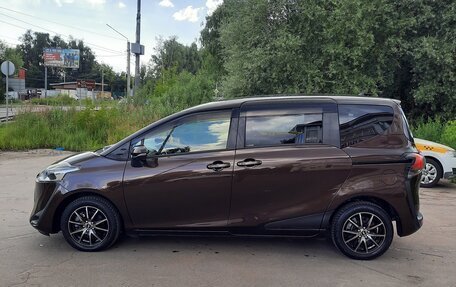 Toyota Sienta II, 2018 год, 1 800 000 рублей, 4 фотография