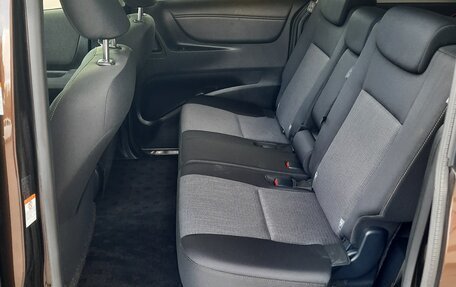 Toyota Sienta II, 2018 год, 1 800 000 рублей, 12 фотография