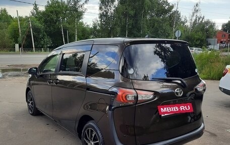 Toyota Sienta II, 2018 год, 1 800 000 рублей, 3 фотография