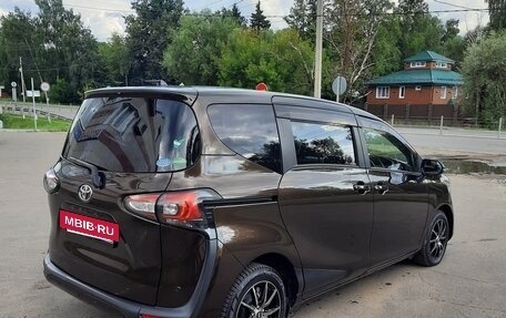 Toyota Sienta II, 2018 год, 1 800 000 рублей, 6 фотография