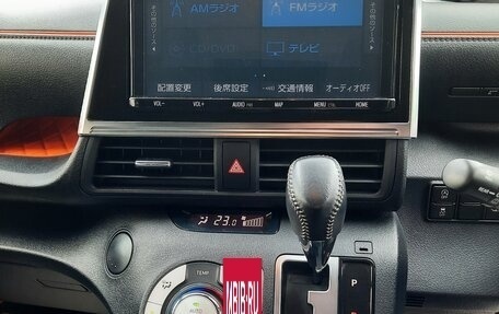 Toyota Sienta II, 2018 год, 1 800 000 рублей, 21 фотография