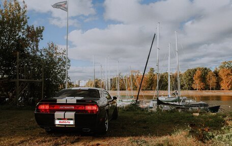 Dodge Challenger III рестайлинг 2, 2011 год, 4 500 000 рублей, 10 фотография