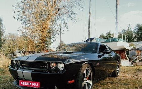 Dodge Challenger III рестайлинг 2, 2011 год, 4 500 000 рублей, 9 фотография