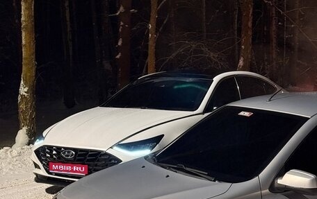 Hyundai Sonata VIII, 2021 год, 2 400 000 рублей, 1 фотография