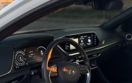 Hyundai Sonata VIII, 2021 год, 2 400 000 рублей, 7 фотография