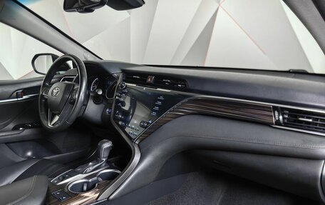 Toyota Camry, 2018 год, 2 659 000 рублей, 13 фотография