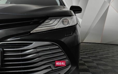 Toyota Camry, 2018 год, 2 659 000 рублей, 10 фотография