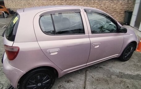 Toyota Vitz, 2001 год, 500 000 рублей, 1 фотография