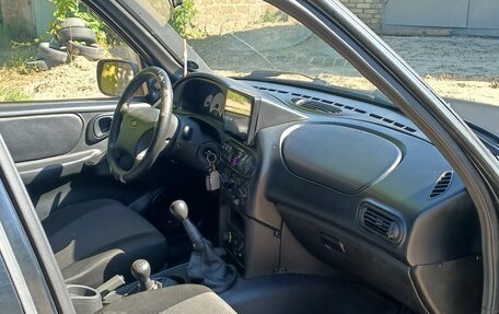 Chevrolet Niva I рестайлинг, 2006 год, 450 000 рублей, 5 фотография