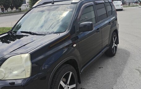 Nissan X-Trail, 2010 год, 1 000 000 рублей, 3 фотография