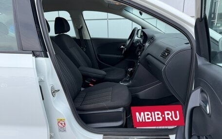 Volkswagen Polo VI (EU Market), 2017 год, 947 000 рублей, 13 фотография