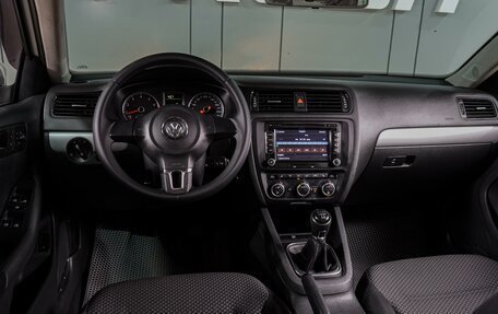 Volkswagen Jetta VI, 2012 год, 849 000 рублей, 6 фотография