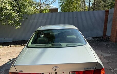 Toyota Camry, 2000 год, 599 999 рублей, 4 фотография
