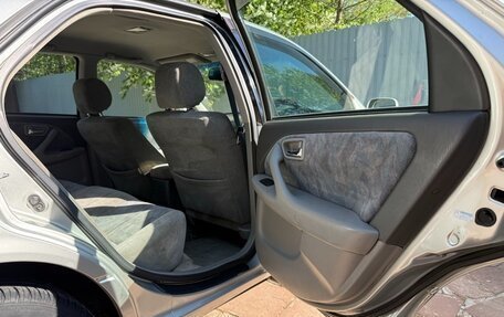 Toyota Camry, 2000 год, 599 999 рублей, 9 фотография