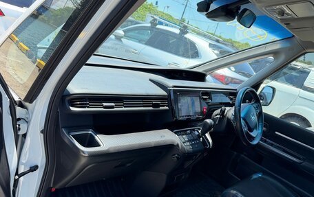 Honda Stepwgn IV, 2021 год, 1 599 100 рублей, 15 фотография