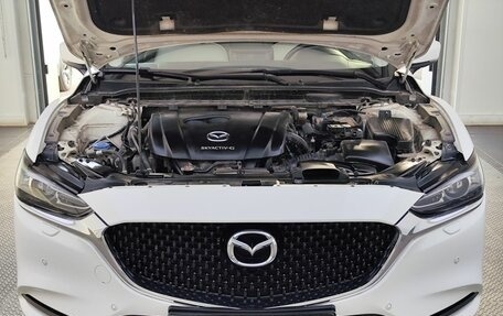 Mazda 6, 2020 год, 2 300 000 рублей, 11 фотография