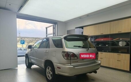 Lexus RX IV рестайлинг, 2001 год, 700 000 рублей, 6 фотография