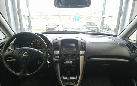 Lexus RX IV рестайлинг, 2001 год, 700 000 рублей, 8 фотография