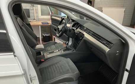 Volkswagen Passat B8 рестайлинг, 2022 год, 2 142 000 рублей, 6 фотография