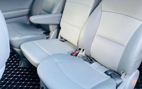 Hyundai Grand Starex Grand Starex I рестайлинг 2, 2011 год, 1 800 000 рублей, 4 фотография
