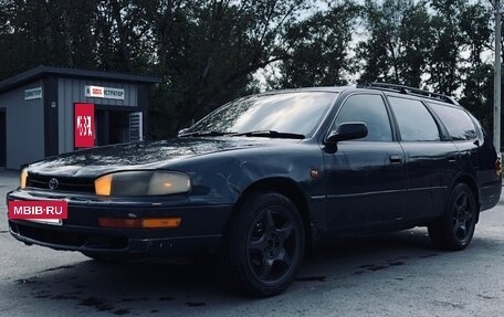 Toyota Scepter, 1993 год, 219 000 рублей, 2 фотография