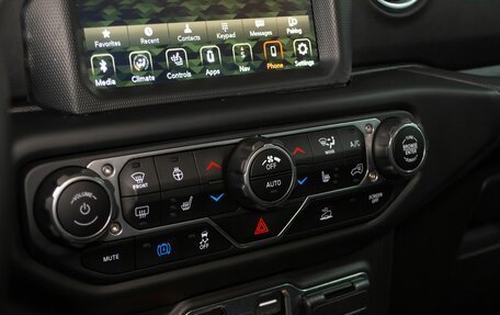 Jeep Wrangler, 2022 год, 6 999 000 рублей, 11 фотография