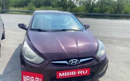 Hyundai Solaris II рестайлинг, 2011 год, 570 000 рублей, 2 фотография