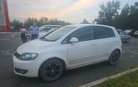Volkswagen Golf Plus II, 2012 год, 640 000 рублей, 2 фотография