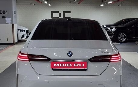 BMW 5 серия, 2025 год, 5 740 000 рублей, 4 фотография