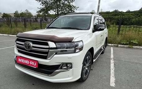 Toyota Land Cruiser 200, 2020 год, 9 000 000 рублей, 2 фотография