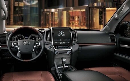 Toyota Land Cruiser 200, 2020 год, 9 000 000 рублей, 11 фотография