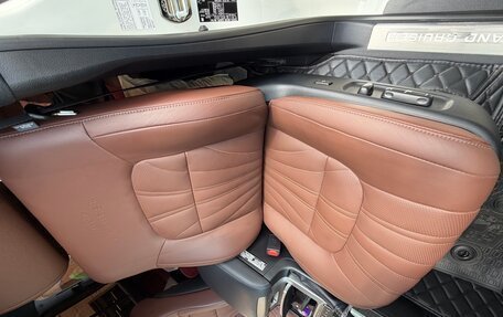 Toyota Land Cruiser 200, 2020 год, 9 000 000 рублей, 15 фотография