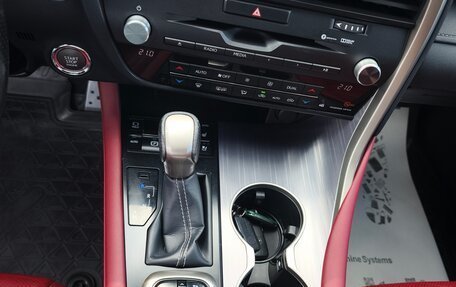 Lexus RX IV рестайлинг, 2018 год, 3 499 000 рублей, 13 фотография
