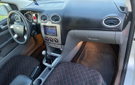 Ford Focus II рестайлинг, 2011 год, 550 000 рублей, 31 фотография