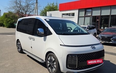 Hyundai Staria, 2021 год, 4 550 000 рублей, 2 фотография