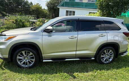 Toyota Highlander III, 2014 год, 3 000 000 рублей, 3 фотография