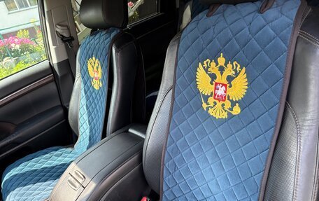 Toyota Highlander III, 2014 год, 3 000 000 рублей, 8 фотография