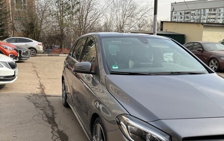 Mercedes-Benz B-Класс, 2018 год, 1 850 000 рублей, 3 фотография