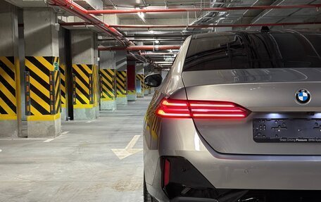 BMW 5 серия, 2025 год, 7 300 000 рублей, 9 фотография