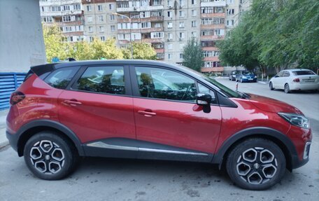 Renault Kaptur I рестайлинг, 2021 год, 1 765 000 рублей, 2 фотография
