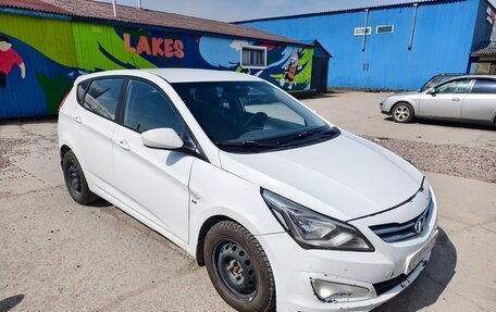 Hyundai Solaris II рестайлинг, 2015 год, 480 000 рублей, 3 фотография