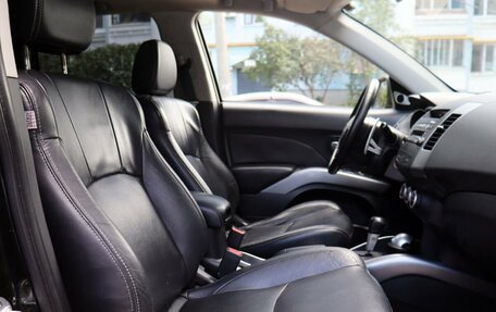 Mitsubishi Outlander III рестайлинг 3, 2008 год, 1 030 000 рублей, 10 фотография
