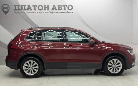 Volkswagen Tiguan II, 2017 год, 2 199 000 рублей, 4 фотография