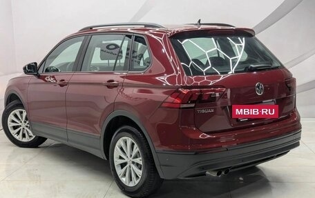 Volkswagen Tiguan II, 2017 год, 2 199 000 рублей, 6 фотография